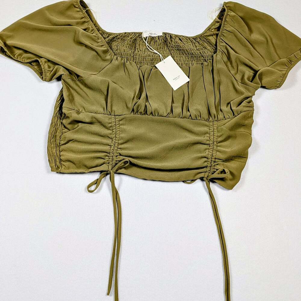 Active USA Collection Olive Green Smocked Puff Sleeve Cropped Top NEW
